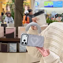 可愛いデザインのスマートフォンケース【ストラップ付き・iPhone対応】