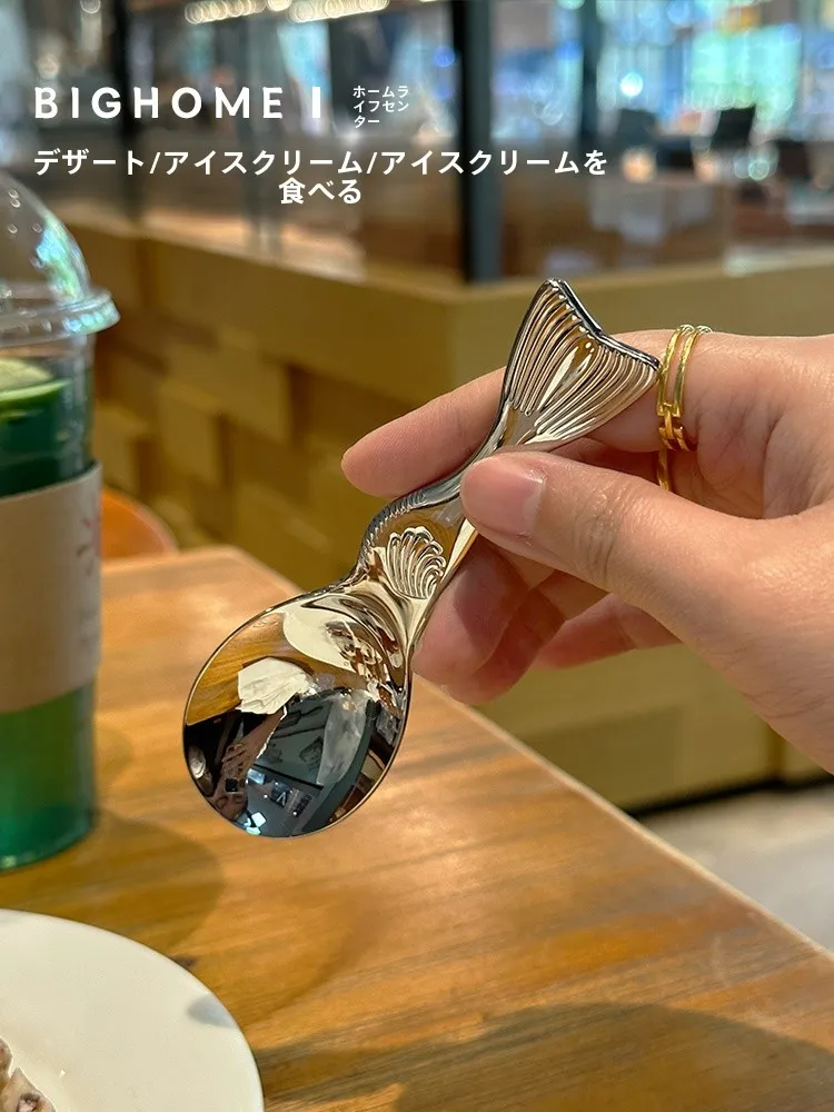 可愛らしいデザインの短柄スプーン：プチギフトとしての最適な選択肢とは