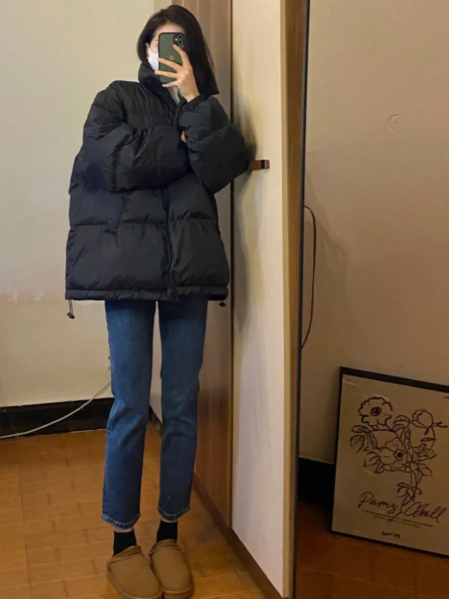 極上の柔らかさのストレートデニムパンツ【秋冬向け・ファッション性・小柄向け】 ブラックデニム コーデに最適なレトロブルーのデニムパンツ