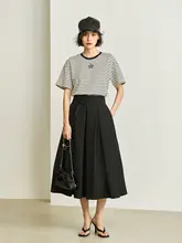 夏のカジュアル通勤向けバイカラーストライプ半袖Tシャツ【ゆったりフィット・ショート丈】