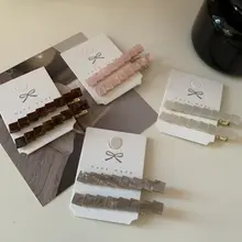 シンプルなデザインのスクエアヘアクリップ【前髪用・フレンチスタイル・スタイリッシュ】