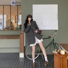 灰色の女性用ジャケット【春秋向け・ゆったりしたシルエット・クラス感あるデザイン】