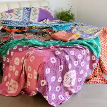 カンタ手作りキルトのボヘミアンスタイルコットンソファカバー【ヴィンテージデザイン・テーブルクロス・ウォールデコレーション】