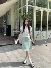 薄荷グリーンのレース付きフラワープリントミディスカート【ハイウエスト・フィッシュテールデザイン】