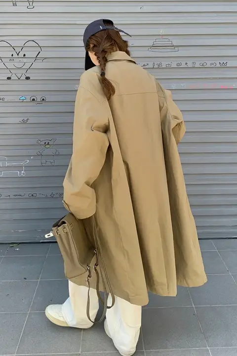 カジュアルなチックスタイルのロングカラコート【春秋用・カキ色・ゆったりフィット】