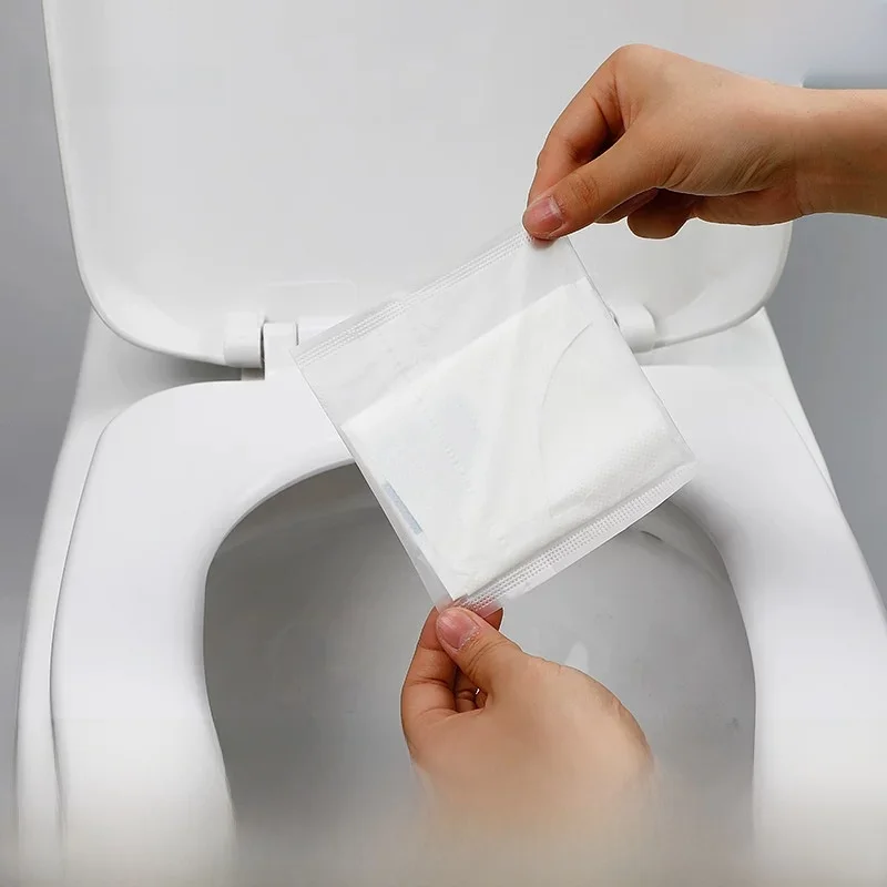 タンクレストイレのメリット：使い捨てトイレシートの実際の使い勝手と節水効果