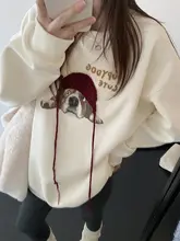 可愛い犬プリントの刺繍入りクルーネック長袖スウェットシャツ【秋冬用・裏起毛・デザイン性あり】