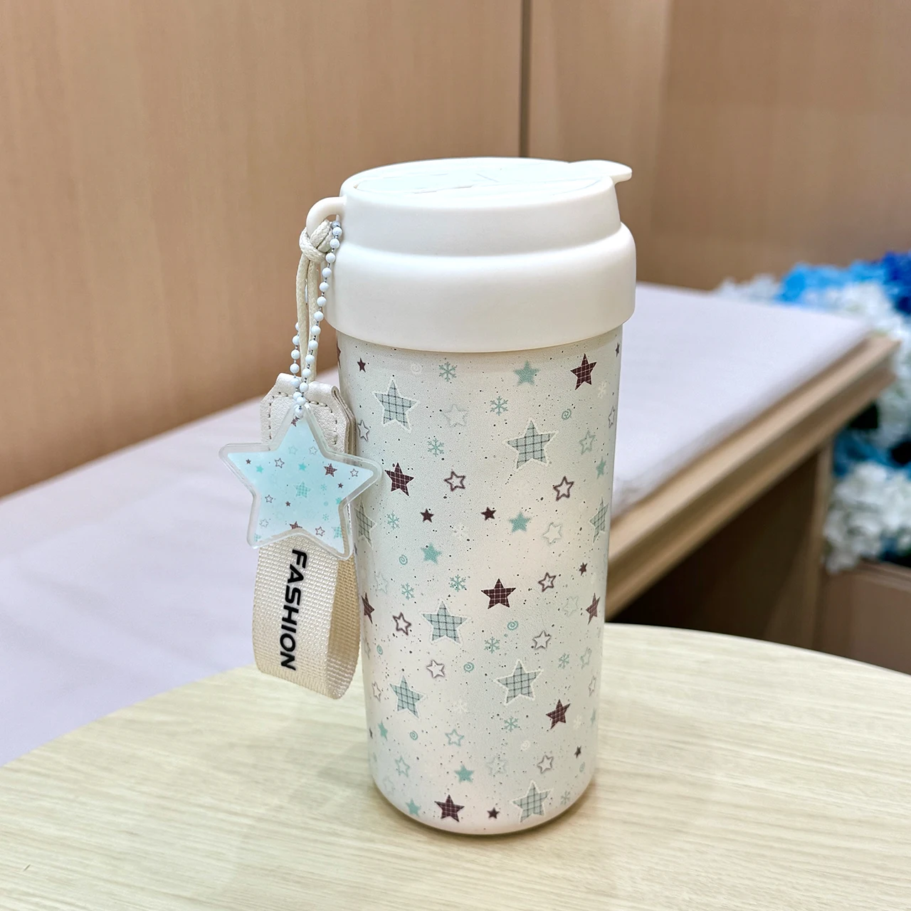 ストロー付き水筒で大人のスタイルを演出するには？おすすめのデザインと選び方を徹底解説