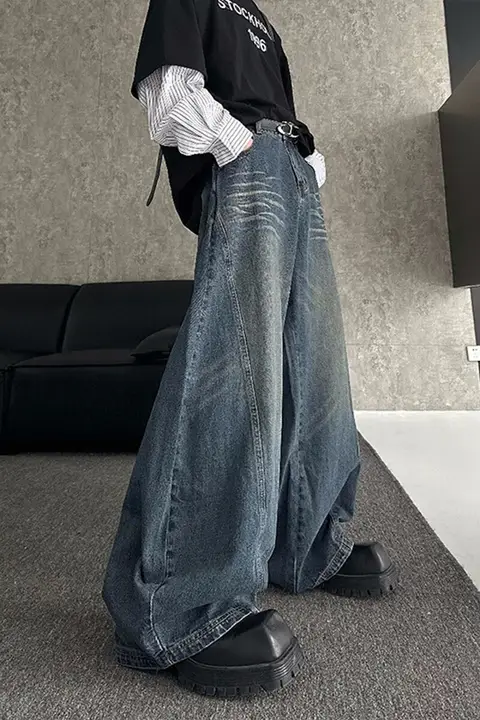 デザイン性の高いワイドレッグデニムパンツ【中高腰・フィット・ロング丈】