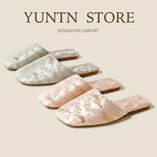 孔雀柄 中華風刺繍デザインの四季用ミュールサンダル【軽量・通気性・滑り止めソール】