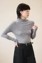 極上の柔らかさ メリノウール製 ハイネック長袖ニットトップス【女性用・シームレス】（セットアップ対応）