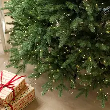 豪華な光るクリスマスツリー【家庭用・大型・落地式】