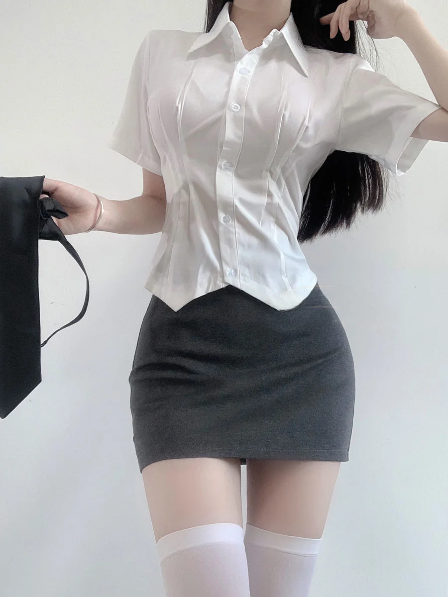 大人可愛い服 50代コーデ | ウエストシェイプシャツの定義と特徴
