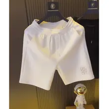 刺繍デザインのカジュアルショートパンツ【フィット・夏用・男性向け・立体感】