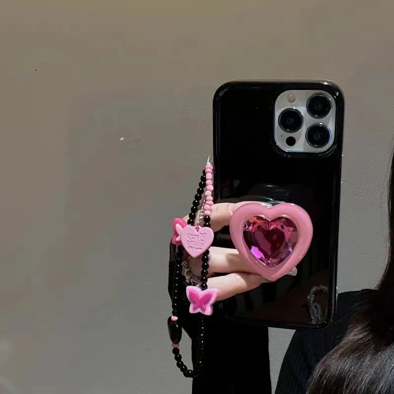 7インチ スマホは本当に必要？少女向けデザインの保護ケースが解決するリアルな悩みとは