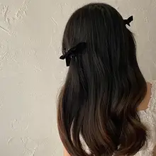 ブラックベルベットのリボン付きヘアゴム【甘美でレトロなデザイン・ツインテール用】