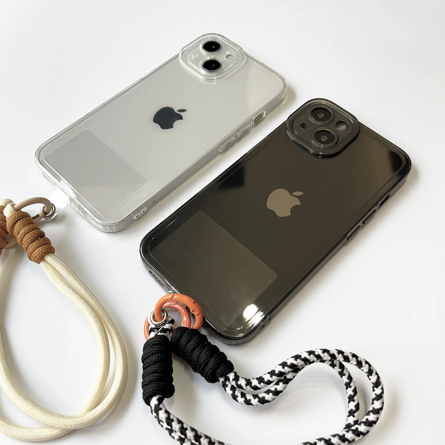 スマホフィルムは本当に必要？シンプルな透明ケースが解決する日常の悩みとは