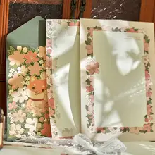 高級感あるデザインの封筒と便箋セット【花と動物のモチーフ・押し花・ゴールド箔押し】（セットアップ対応）