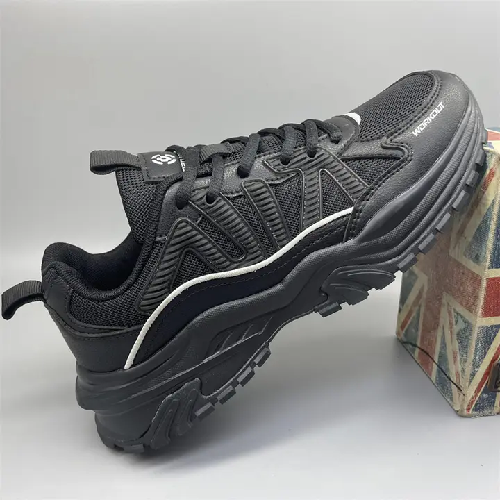 通気性に優れたメンズスポーツシューズ【日常用・アウトドア・登山・ハイキング用】