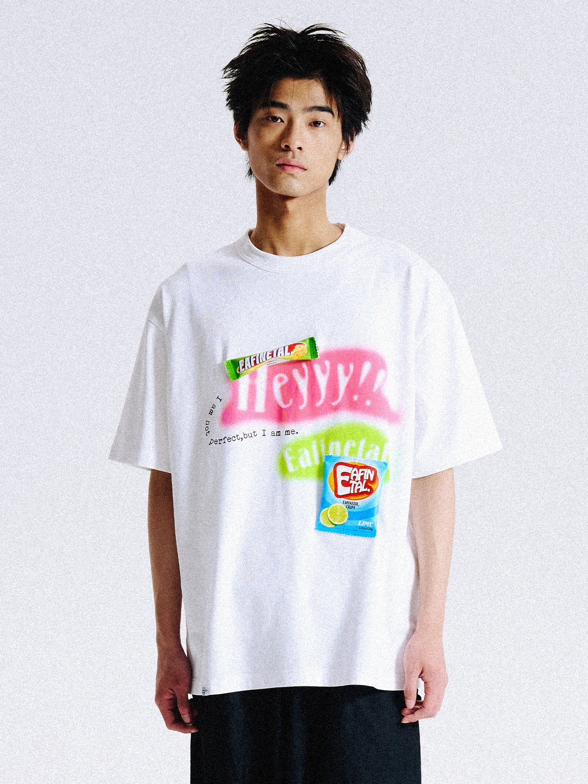 ユニークなデザインの立体プリントTシャツ：ルーズフィットで旅行シーンに最適なデザイン商品