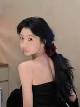 赤いバラの花デザインのバナナクリップ【後頭部用・ヘアアクセサリー】