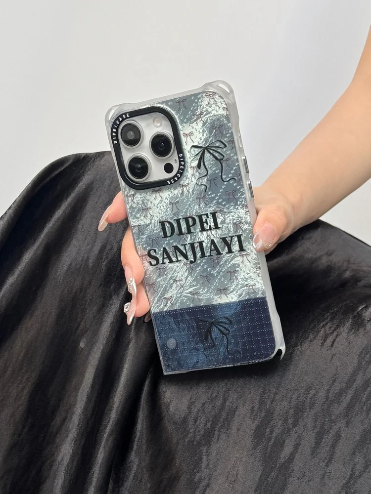 iPhone かっこになるための「チェリー型チャーム付き角穴あきケース」は、本当に効果的？