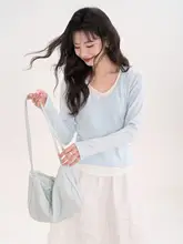 海風を感じるバイカラーの長袖VネックTシャツ【ウエストシェイプ・春用】（セットアップ対応）