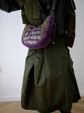 おしゃれな月牙形のショルダーバッグ【ファー・フラップ付き・斜め掛け対応】