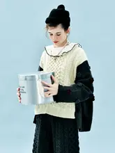 純羊毛のトリコロールニットセーター【厚手・立体的デザイン】