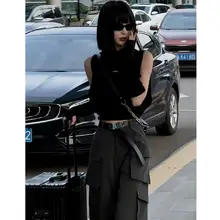 高級感のあるノースリーブフーディー【ブラック・ショート丈・秋用】（セットアップ対応）