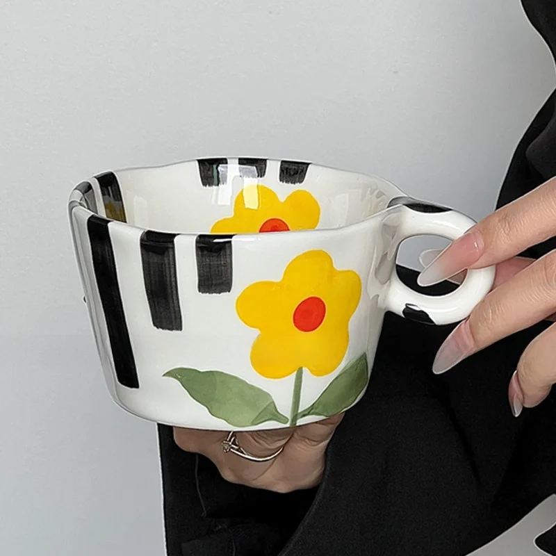 夏の小さな花柄マグカップ：レトロ陶器デザインの日常使いやすさを徹底解説