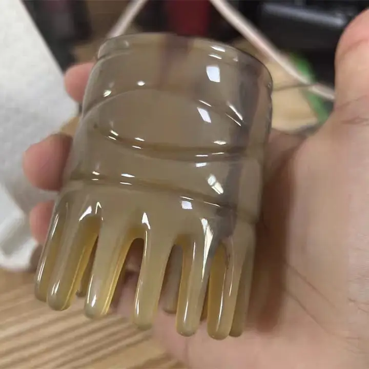 牛角製 マッサージブラシ【頭皮ケア・脱毛予防・天然素材】