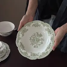 フランス風デザインの陶器製花柄プレート【浮彫りエッジ・グリーンローズ・カフェカップ・デザート皿】（セットアップ対応）