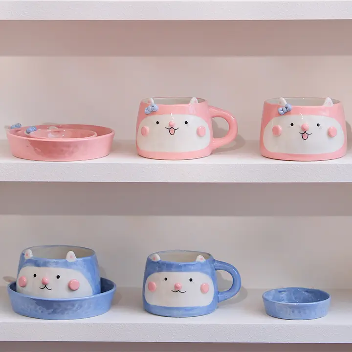 かわいい動物デザインの水杯【手描き・ブルーとピンクのウサギ・陶器製】（セットアップ対応）