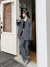 Aラインデザインのカジュアルスーツ【春秋用・女性・オフィススタイル】（セットアップ対応）