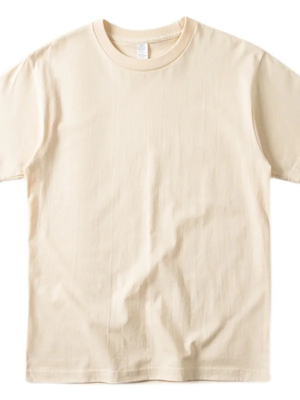 「Tシャツ形」が似合うのは誰？カジュアルなカキ色Tシャツで答えを出す