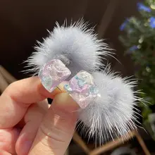 MiraFlora 冬用ファー付き本物の花のイヤリング【純銀製・痛みのない耳クリップ・暖かいボール】