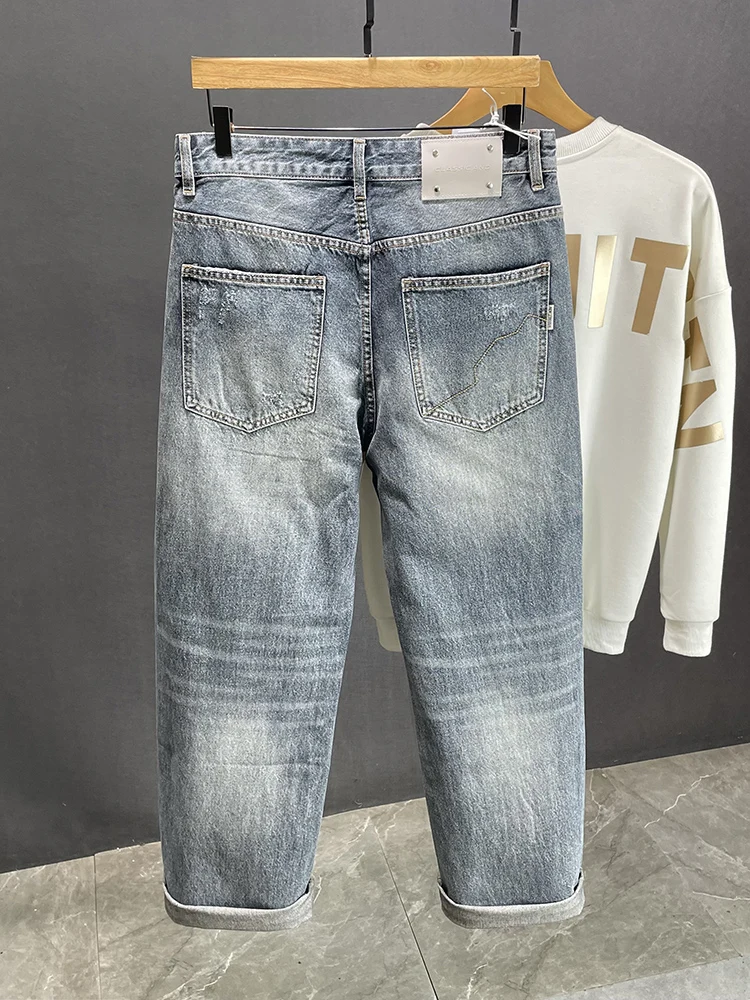 ダメージジーンズのダメージって何？本当の意味を知れば、着こなしも変わる