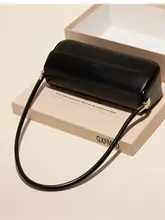 高級感あるレザーのショルダーバッグ【フレンチスタイル・シンプルデザイン】
