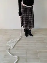 レトロなフック編みデザインのニットレイヤードスカート