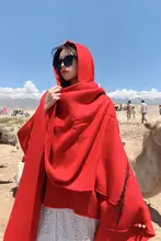 民族風トラベルショール【フード付き・撮影用・赤色・草原デザイン】