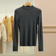 極上の柔らかさのウールニットセーター【刺繍デザイン・スリムフィット・冬用】