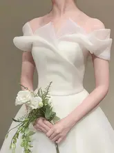 オフショルダーの白い婚礼ドレス【小柄向け・美しい軽婚礼服・日常使い可】