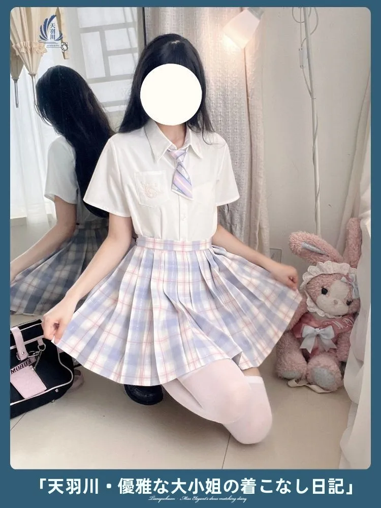 オリジナルチェック柄JK制服スカート：大学入学祝い女子向けの実用性とデザインバランス