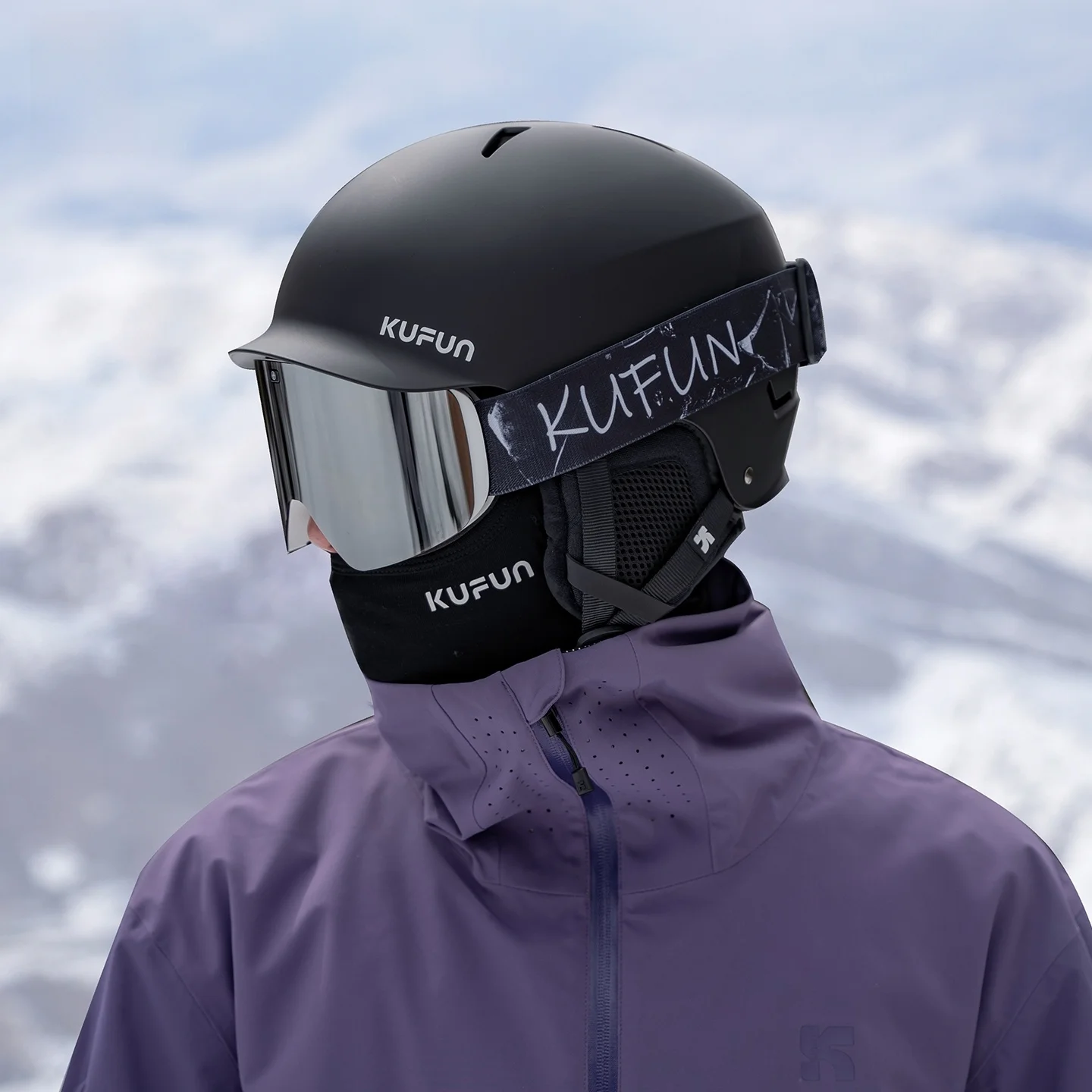 フルフェイスヘルメット 安い選択：kufun スキー用ヘルメットとゴーグルの実用性解析