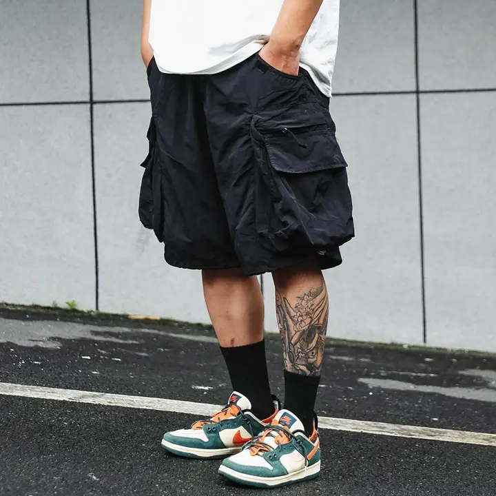 メンズ夏用ワークショートパンツ【大きなポケット・ジッパー付き・フィット・アウトドア向け・五分丈】