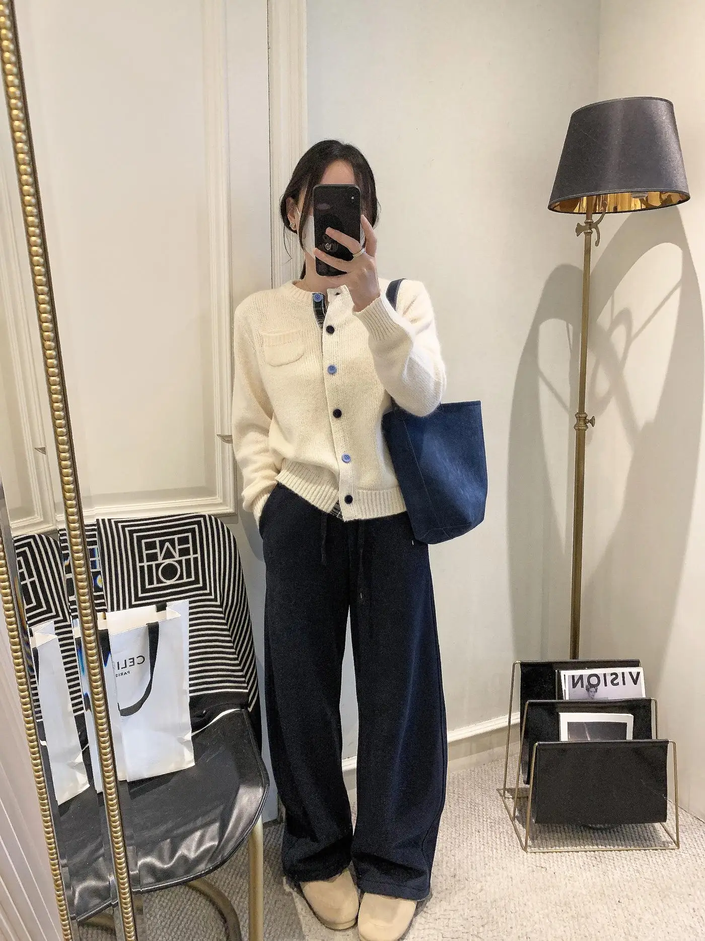 カーゴパンツ コーデ レディース 振り返りガイド｜通勤に使える高腰ストレートワイドの実際の使い方