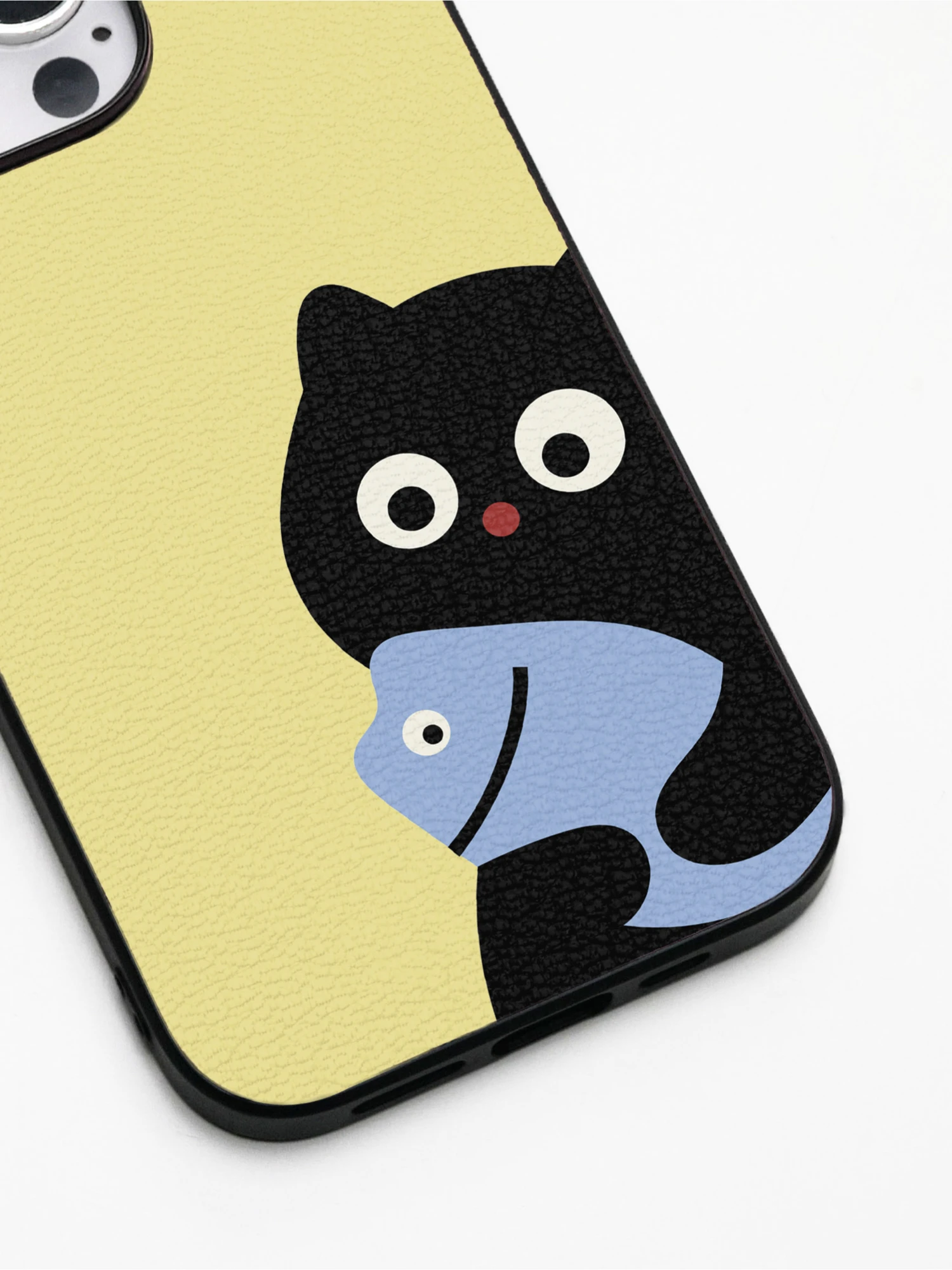 スマホケース 動物を選ぶときに迷う？その理由と、今人気の「かわいい猫デザイン」ケースの真実を解説