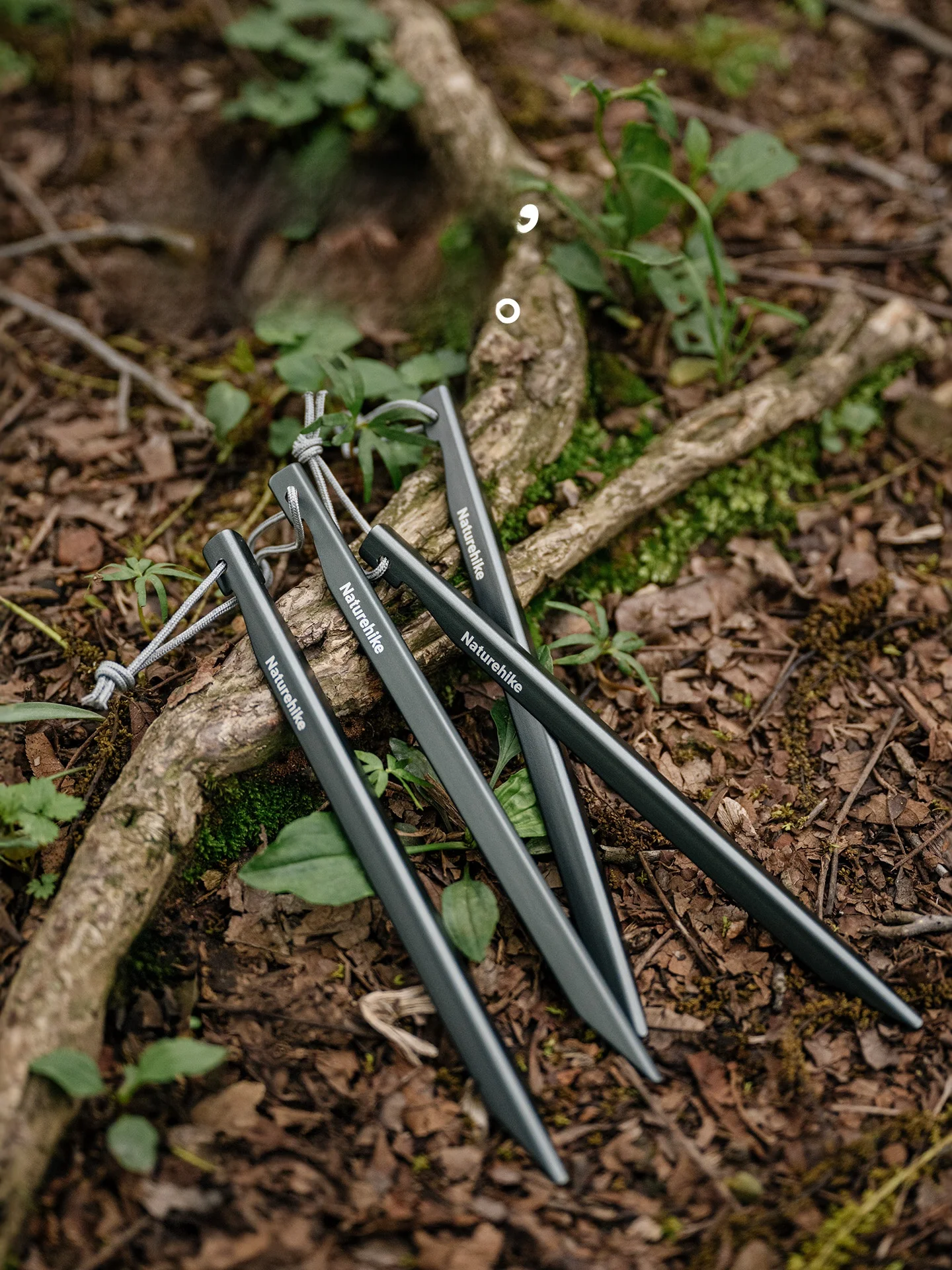 アウトドア用品選びで迷うなら、このアルミペグが救う！Naturehike Village13で自然に触れたい人のためのベストアイテムとは？
