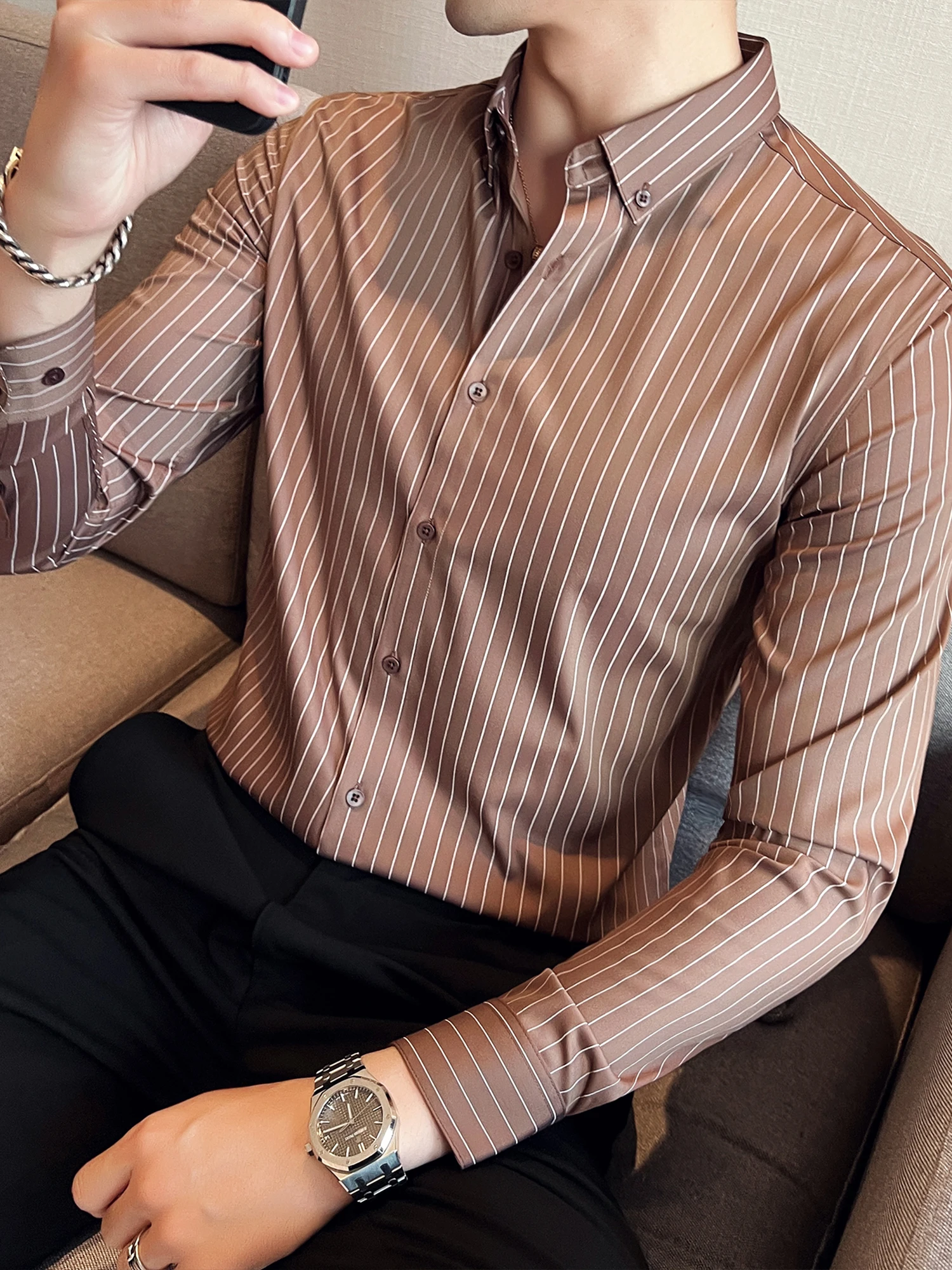 40代の男性が「ストライプシャツ」で失敗しない着こなしは？